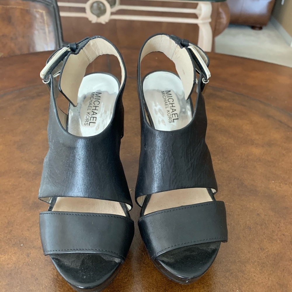 Shoes - Picture 5 of 5
